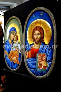 Παναγία Χειροποίητη Αγιογραφία με Αληθινό Χρυσό 24Κ Σε Οβάλ Ξύλο