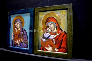 Παναγία Χειροποίητη Αγιογραφία Σε Φυσικό Ξύλο Με Κορνίζα Πατίνα