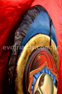 Παναγία Χειροποίητη Ξυλόγλυπτη Αγιογραφία Σε Οβάλ Ξύλο