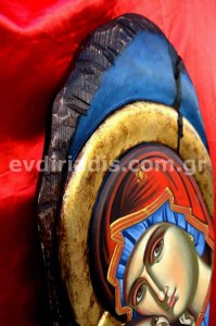 Παναγία Χειροποίητη Ξυλόγλυπτη Αγιογραφία Σε Οβάλ Ξύλο